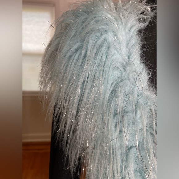 blanc noir Black Maxi Coat with Light Blue Faux Fur Trim - Picture 13 of 15